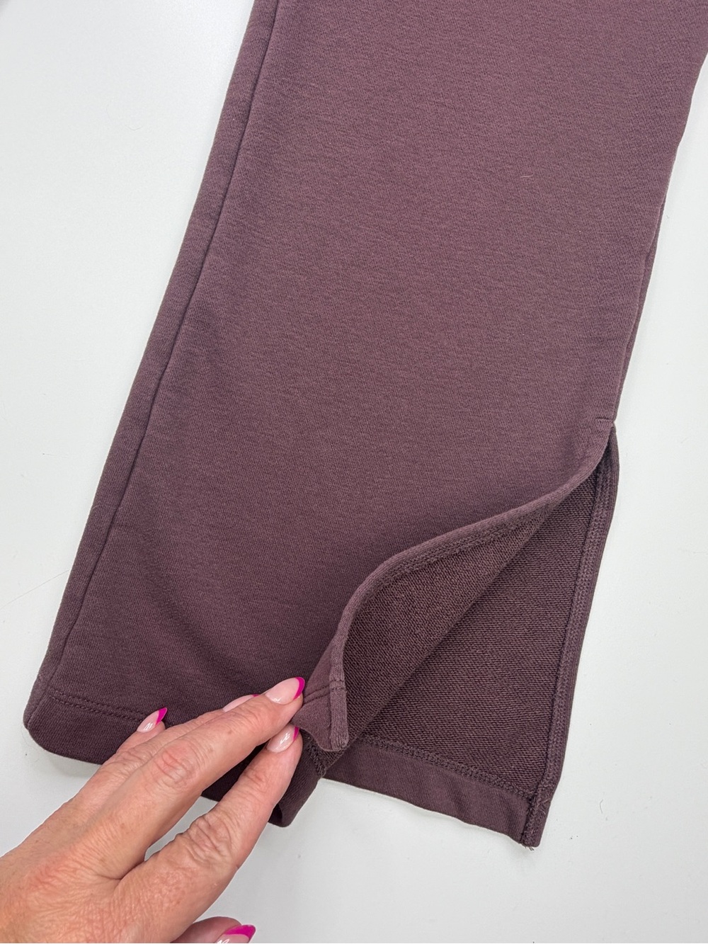 Vuori Sedona Wide Leg Sweatpants in Chestnut Sz Small EUC VW4044 - Picture 3 of 8